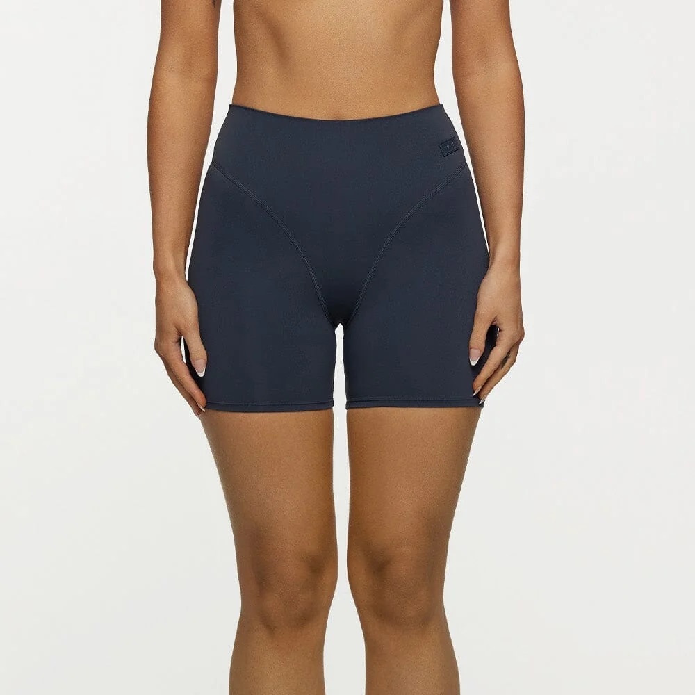 NAMA shorts NWT